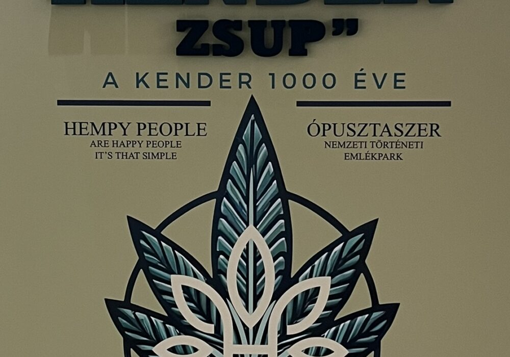 Megnyílt a kenderkiállítás Ópusztaszeren